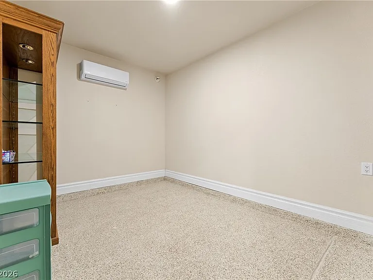6808 Obannon Dr — Photo 29