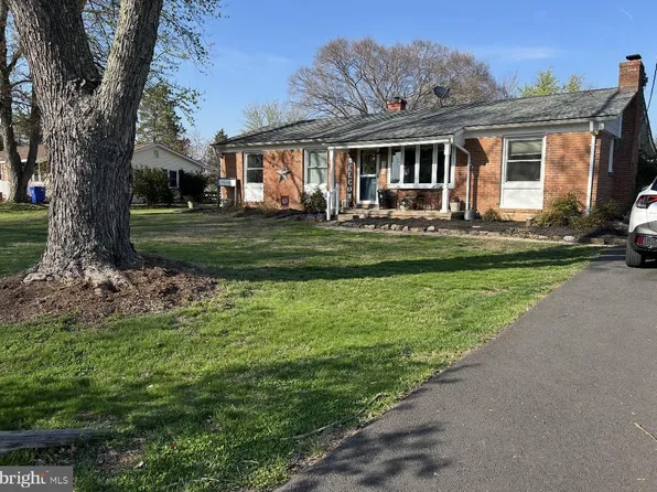 11743 Skylark Dr, Nokesville, VA 20181