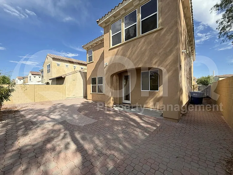 1104 E Gail Dr — Photo 26