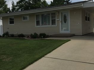 7 Peggy Ann Dr, Decatur, IL 62521