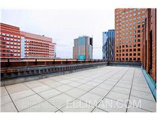 Sold by Douglas Elliman | media 18