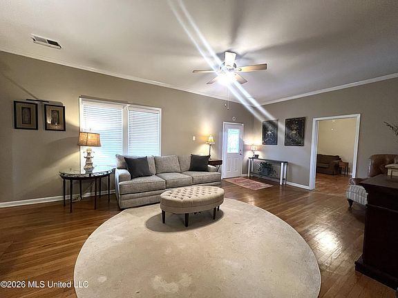 3rd image of 65 Janie Catherine Ave