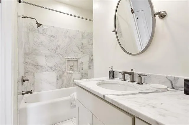 6323 Perrier St — Photo 23