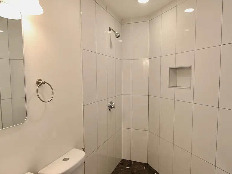 297 Lexington St #3 — Photo 8
