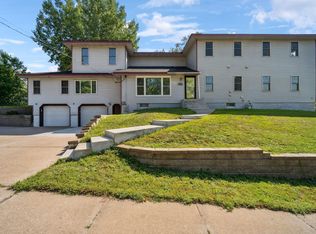 2274 S Ave E, North Saint Paul, MN 55109