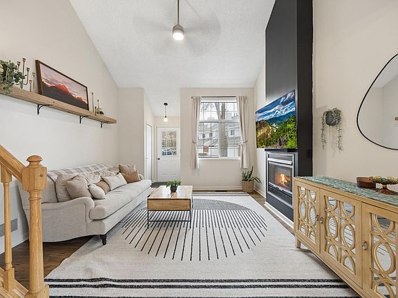 4th image of 3701 Linden Pl