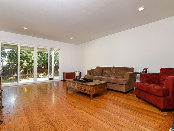 3rd image of 5031 Moddison Ave