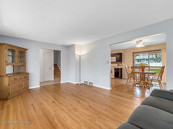 4th image of 244 James Dr