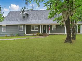 194 Retreat Pl, Woodbine, GA 31569