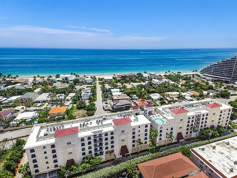 2509 N Ocean Blvd — Photo 3