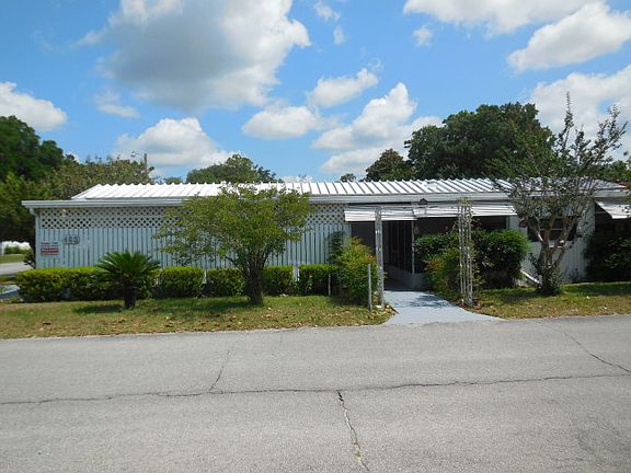 3rd image of 3150 NE 36th Ave Lot 469