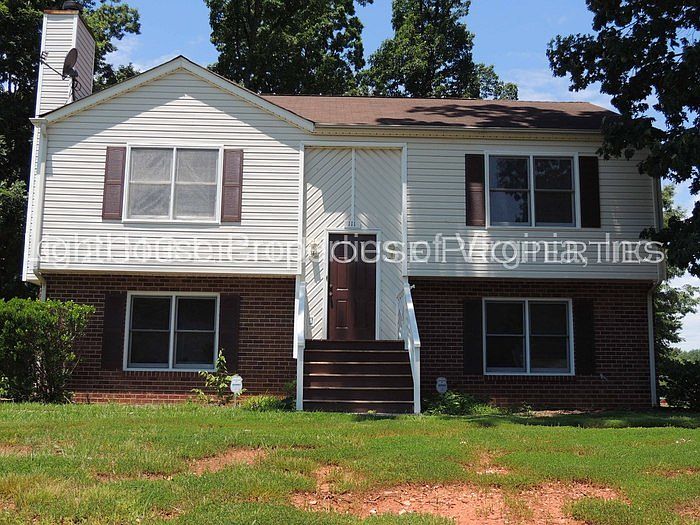 1st image of 111 Whispering Pines Ct