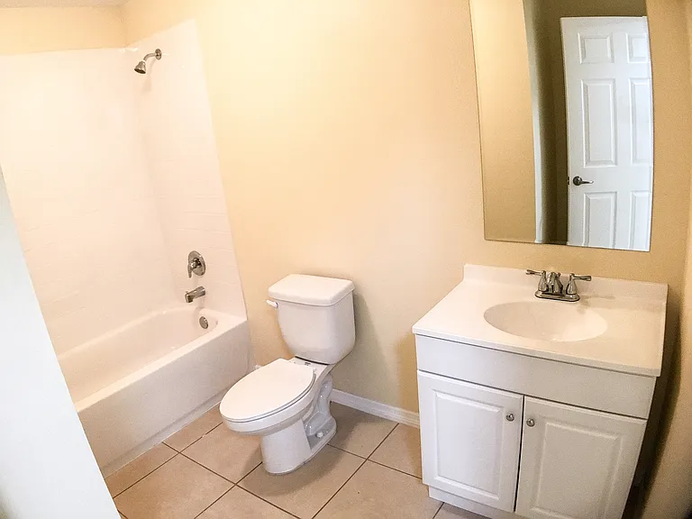 330 Dundee Dr — Photo 7