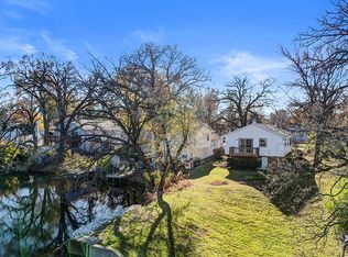 224 S Channel Dr, Round Lake Beach, IL 60073