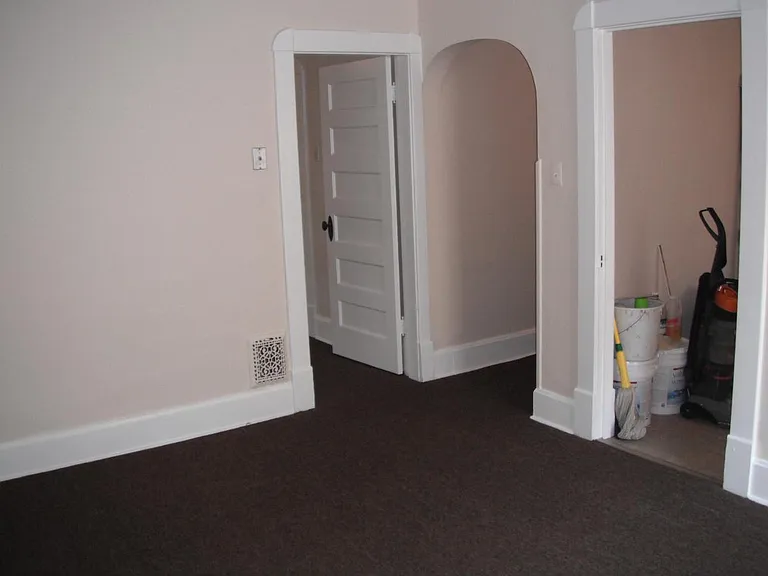 N Whittier Pl — Photo 9