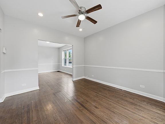 4th image of 7843 S Burnham Ave