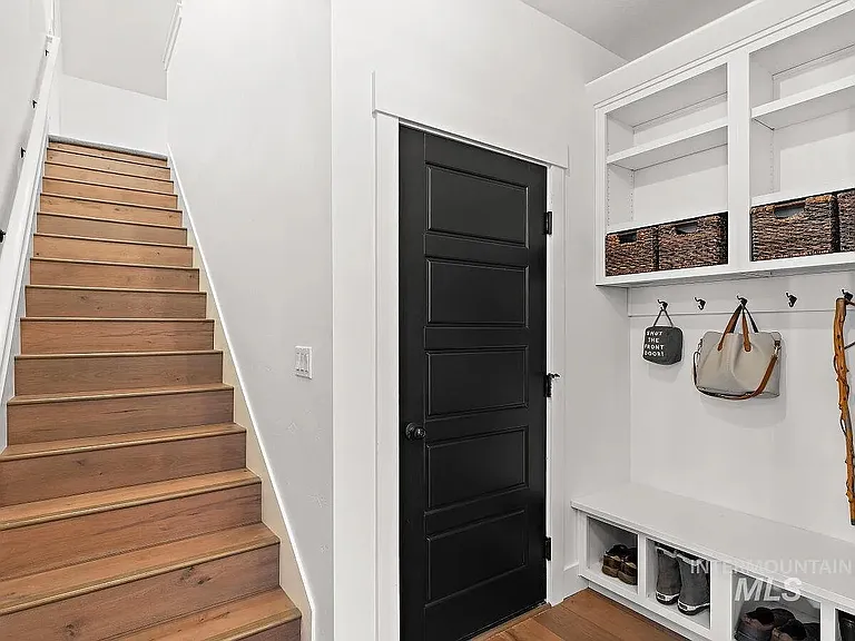 11843 W Castile Dr — Photo 2