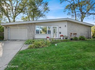 872 Virginia Rd, Highland Park, IL 60035