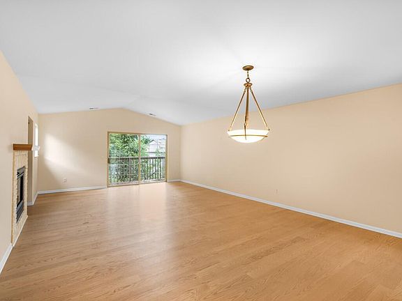 4th image of 500 S Edwards BOULEVARD #21