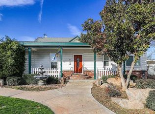 4586 E Conejo Ave, Selma, CA 93662