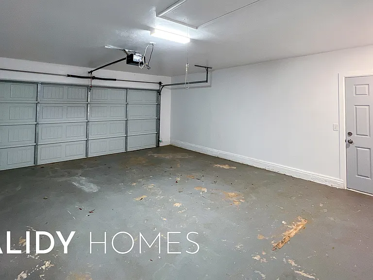 6312 Overcourt Mnr — Photo 38