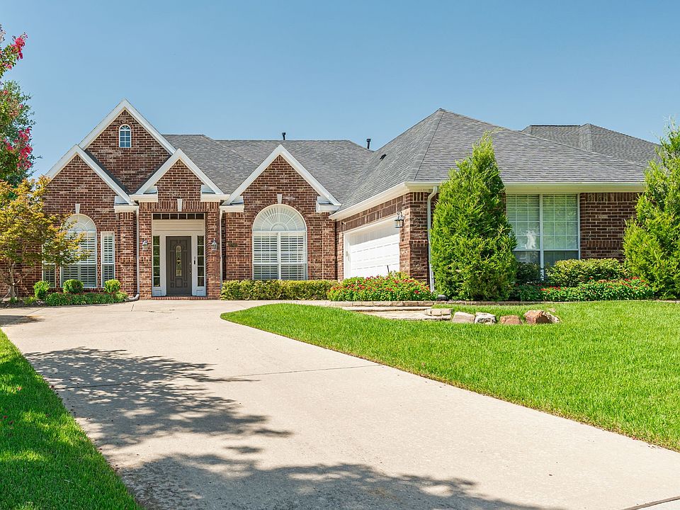 1st image of 2741 Brookside Ln