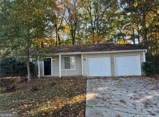 5464 Martins Crossing Rd, Stone Mountain, GA 30088