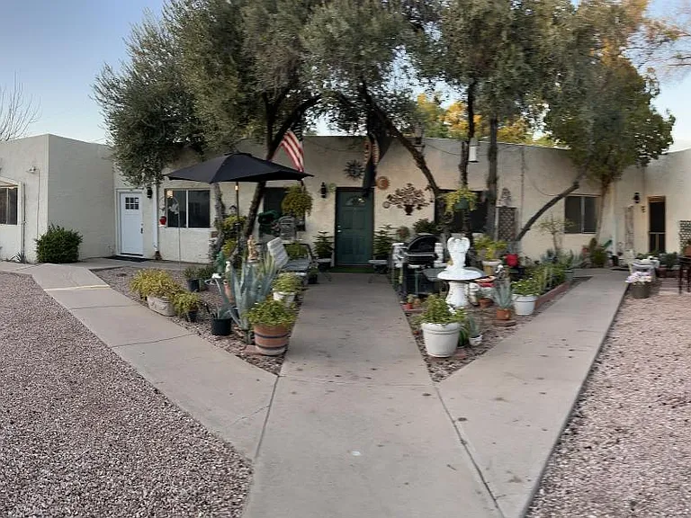 2520 W Vista Ave #C — Photo 10