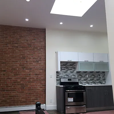 Rented by HFF Realty LLC | media 45