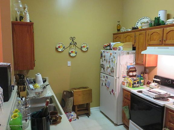 5th image of 5697 Kaitlyn Dr W