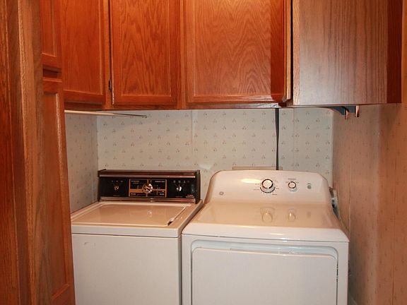 5th image of 1011 41st Ave NE