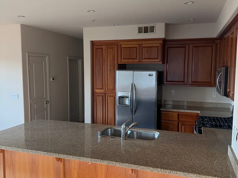 25442 Huntwood Ave — Photo 8