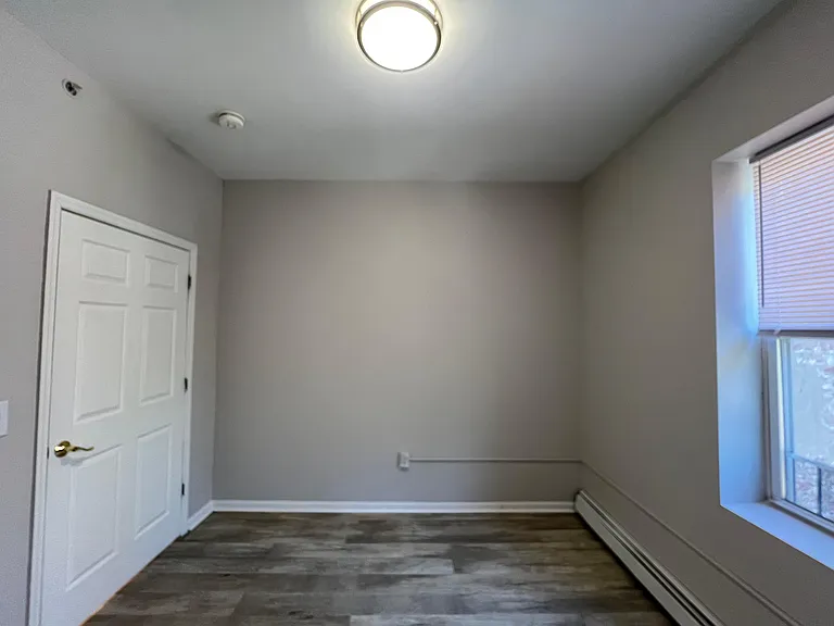 22 Emory St #14E — Photo 4