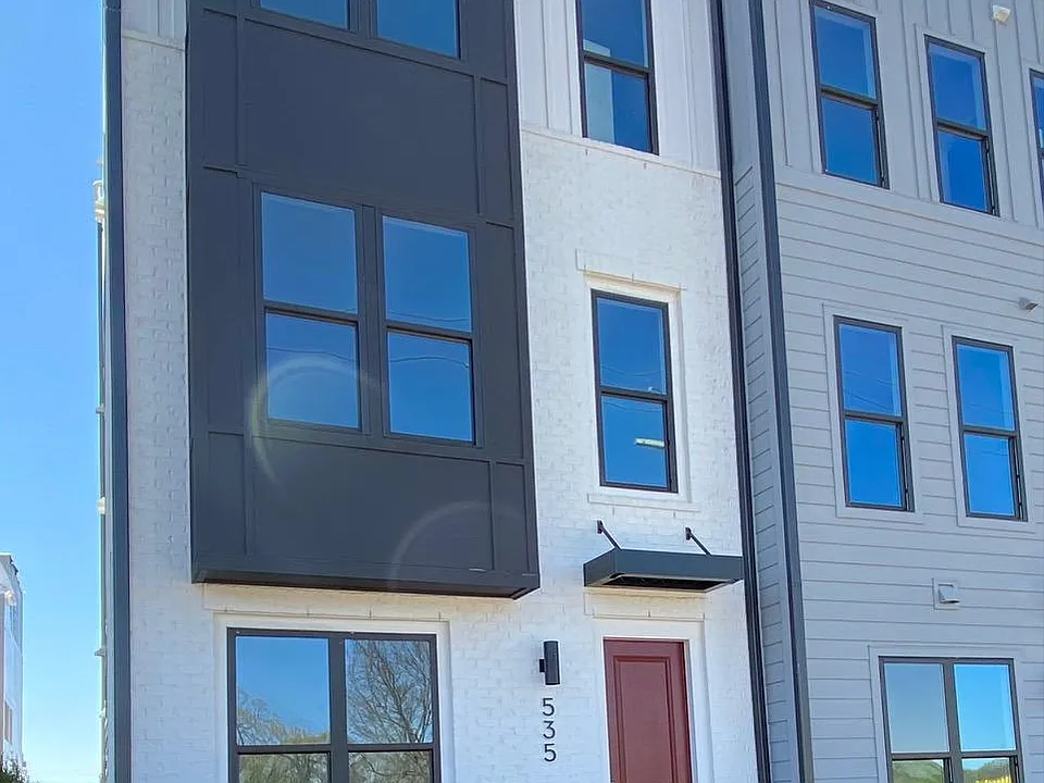 535 W Tremont Ave