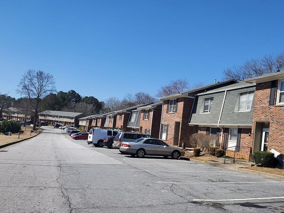 1st image of 2040C Kings Gate Cir