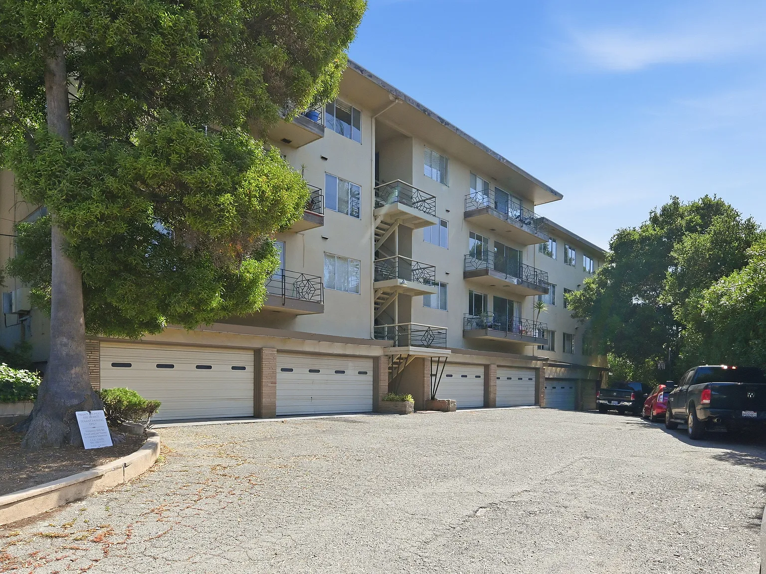 2 bed, 1250 sqft, $3,395 — Photo 1