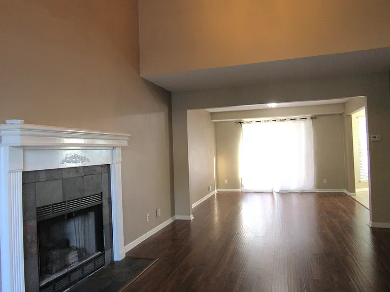 15146 Glenwood Ave #15146 — Photo 7