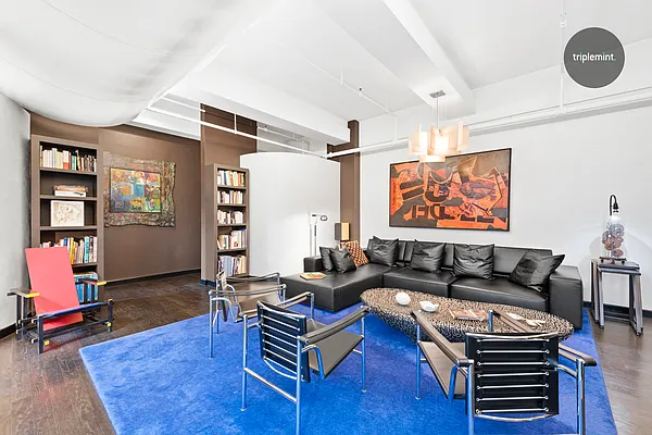 Sold by Triplemint | media 3