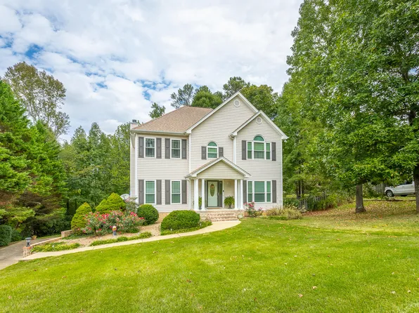 8954 Grey Mountain Dr, Ooltewah, TN 37363