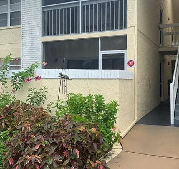 993 Sonesta Ave NE #A103 — Photo 2