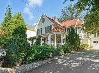 73 Mead Ave, Greenwich, CT 06830