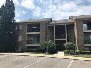 2605 Greenstone Blvd APT 205, Auburn Hills, MI 48326