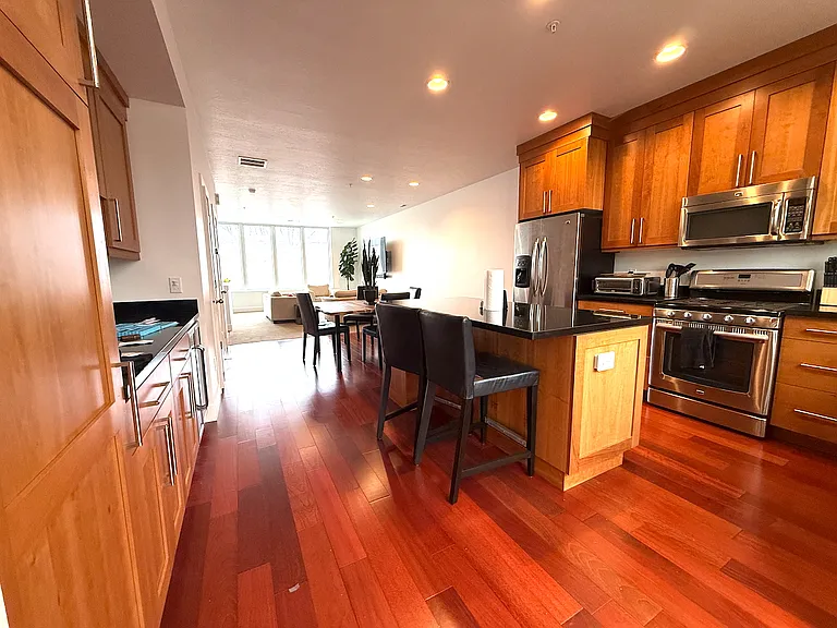 676 E Markea Ave — Photo 8