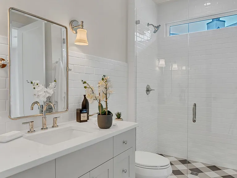 4411 Westlawn Dr — Photo 45