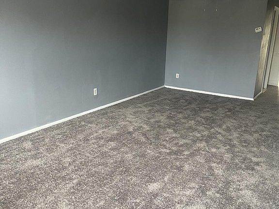 4th image of 2622 Island Ave