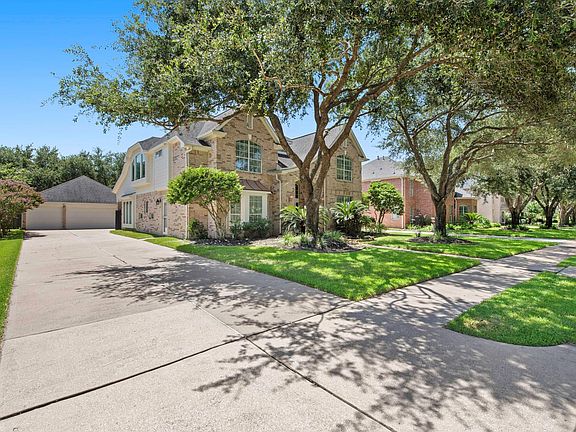 4th image of 5402 Maybrook Park Ln