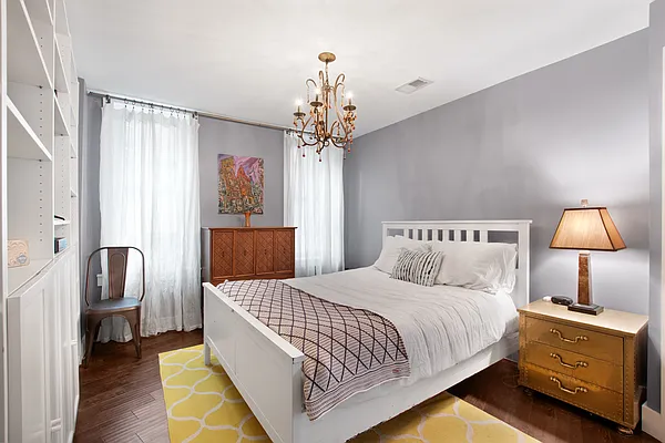 Sold by Compass | media 8