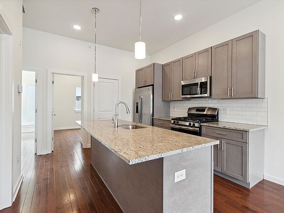 3rd image of 1642 N 5th St Unit 30C