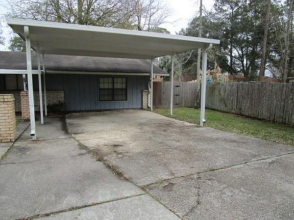 2nd image of 120 Whisperwood Blvd