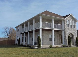 4677 Hummer Dr, Springfield, MO 65802